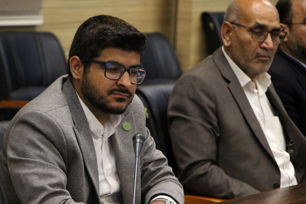 نشست ستاد ساماندهی امور جوانان استان یزد به ریاست استاندار  یزد