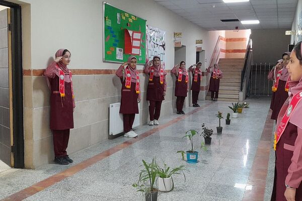 برپایی نمایشگاه طرح جابر در مدرسه حسنا بهارستان‌۲