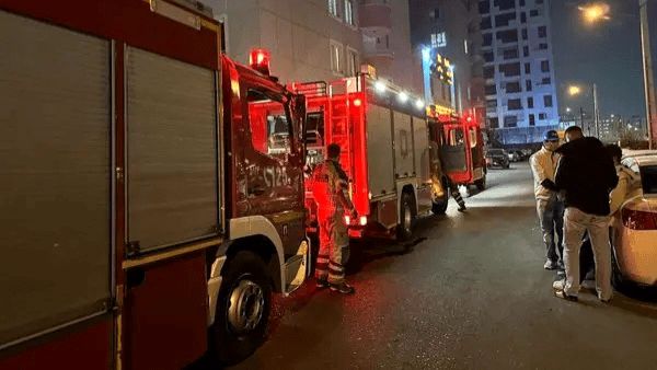 آتش سوزی مجتمع مسکونی ۵۴ واحدی در شهرک راه آهن تهران 