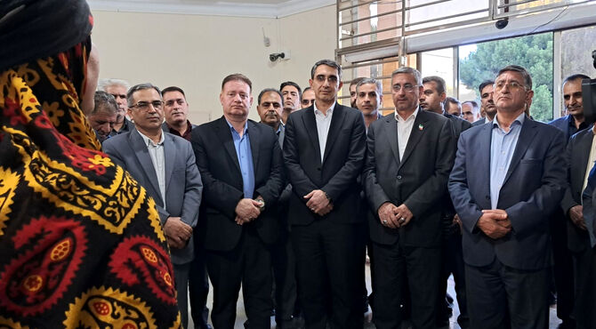 همایش تجلیل از معلمین نمونه و تکریم بازنشستگان آموزش و پرورش شهرستان پلدختر