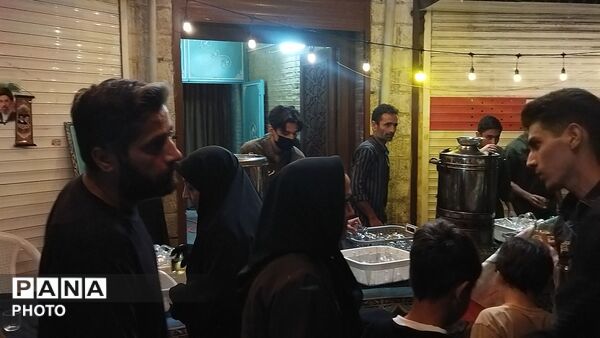مهمانی کیلومتری غدیر در نیشابور 
