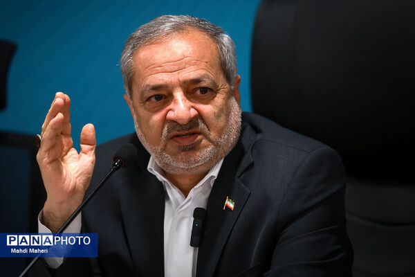 سال تحصیلی از ابتدای مهر به صورت حضوری آغاز می‌شود/ برنامه‌ریزی‌ها برای بازگشایی به‌موقع مدارس انجام شده است