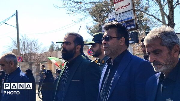 تشیع پیکر مطهر شهید پاسدار محمد صادق نظافتی در کاشمر 