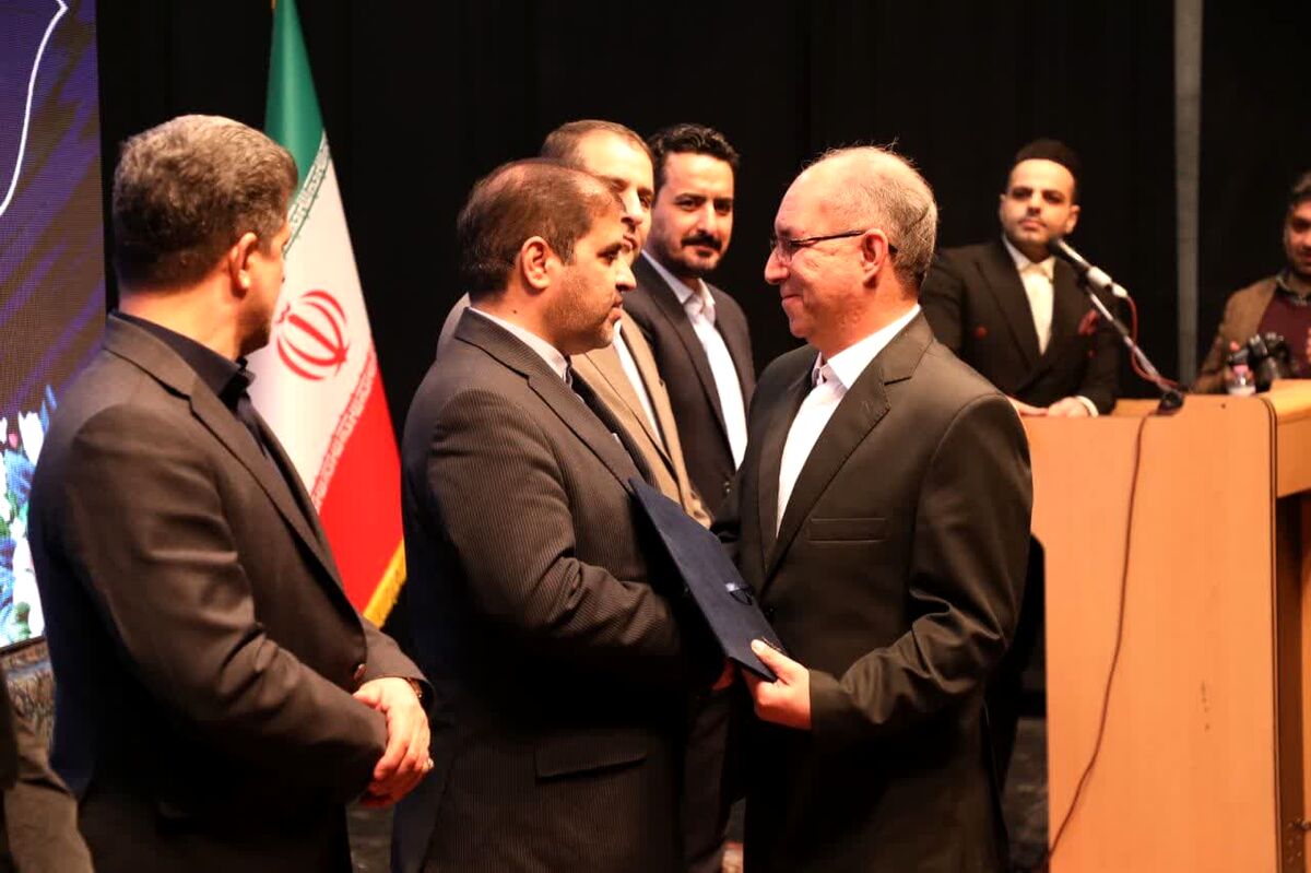 مخالف تبعیض در ورزش زنان و مردان هستیم