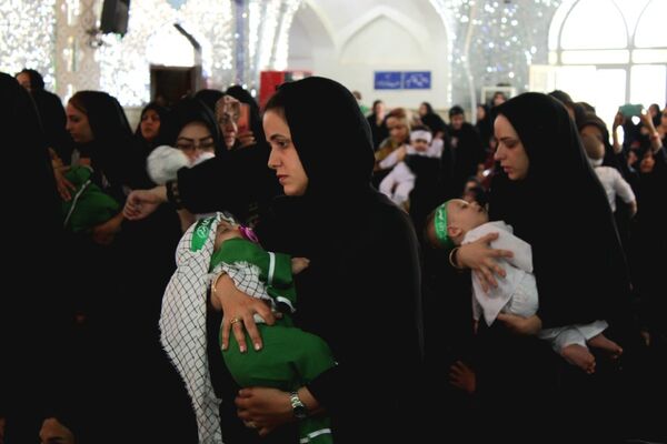 مراسم شیرخوارگان حسینی در اصفهان