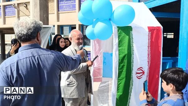 به صدا درآمدن زنگ نماز در مدرسه زعیم پاکدشت