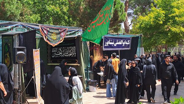 مواکب فرهنگی و پذیرایی در روز اربعین در امامزاده محروق و ابراهیم نیشابور 