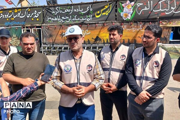 بازدید قائم مقام معاون وزیر سازمان دانش‌آموزی از فعالیت های موکب عشاق‌الحسین(ع)