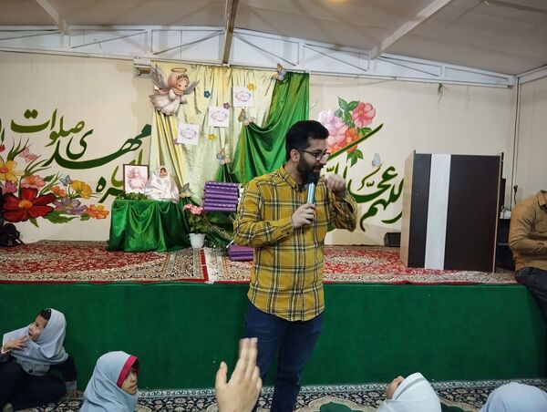 مراسم جشن ولادت حضرت رقیه (س) و تجلیل از دانش‌آموزان برتر آموزشی و پرورشی دبستان شاهد حاج تقی آقا بزرگ مشهد