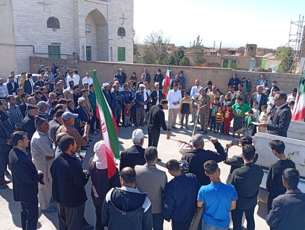 حضور مردم روستای براباد در راهپیمایی روز جهانی قدس