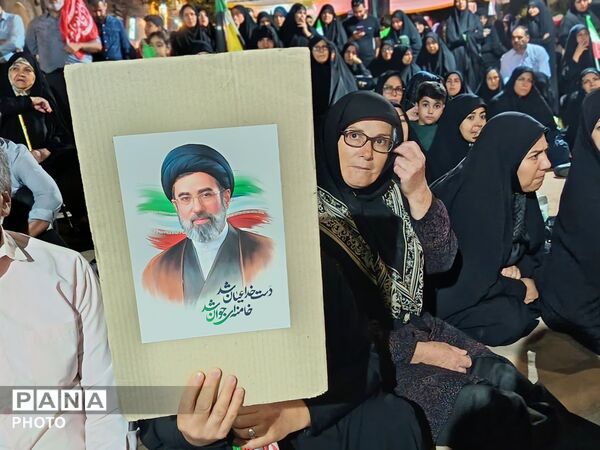 بلوار فضل،برای شبی دیگر مملو از جمعیت کشور دوستان