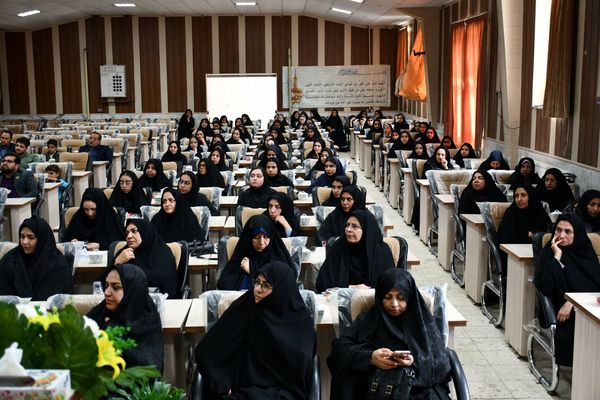 جشن ستارگان آموزش و پرورش مه‌ولات