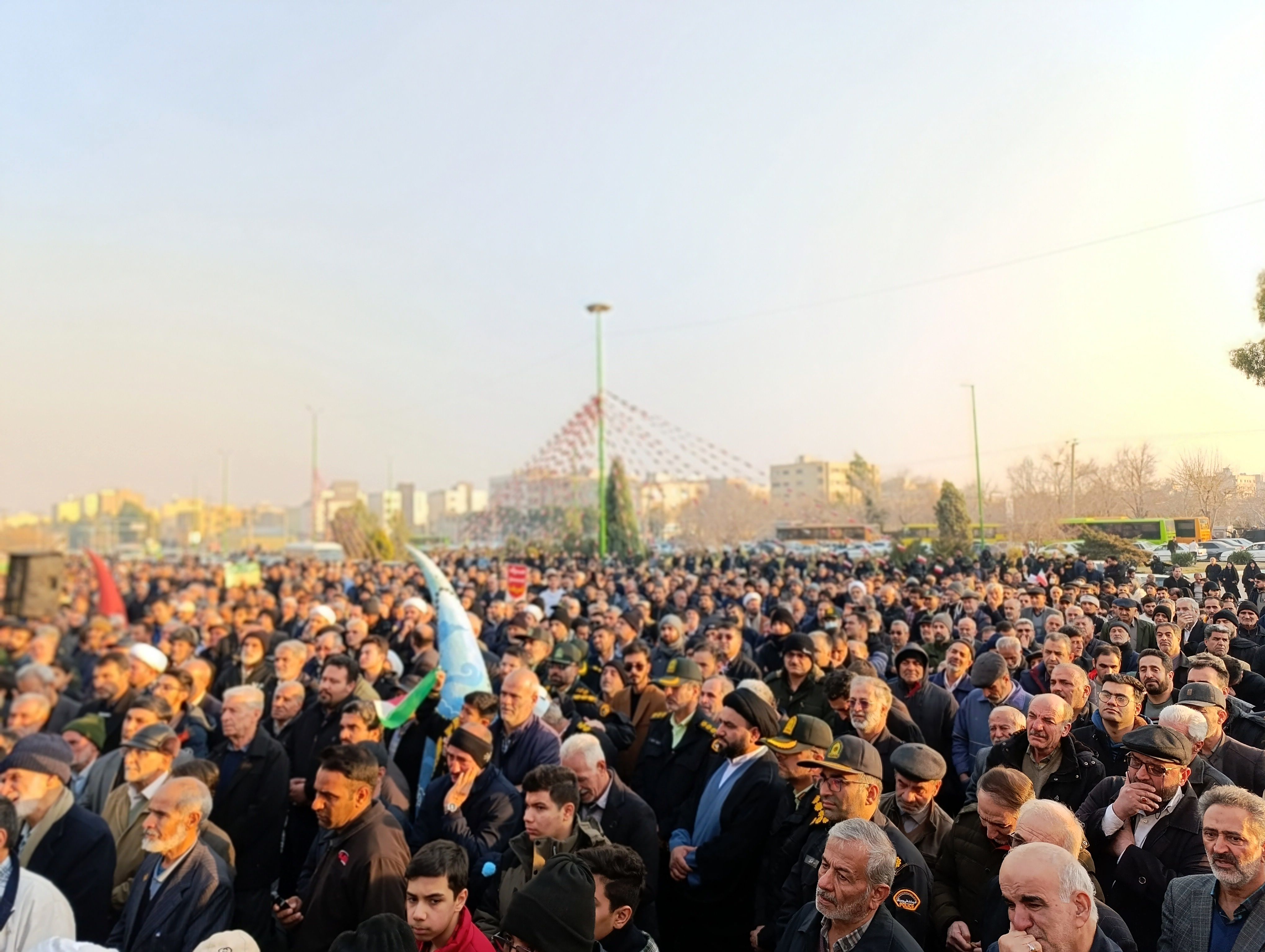 مراسم وداع با شهدای حملات تروریستی اصفهان 