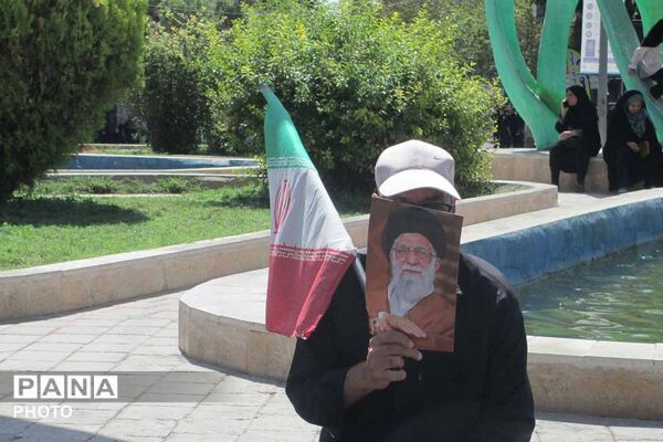 جاماندگان از قافله عشق؛ راهپیمایی اربعین حسینی در اسفراین 