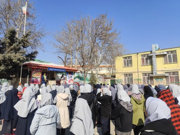 تمرین آمادگی پیشتازان دبیرستان شاهد شهید حمامی ناحیه ۶ مشهد