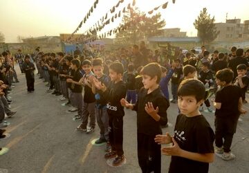 تجلی شور فاطمی در دل دانش آموزان هدایت ۲