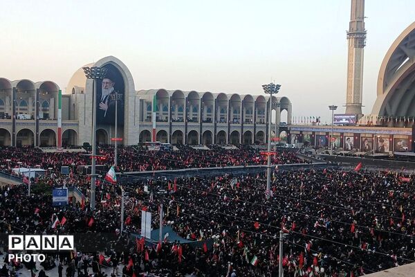 من خود به چشم خویشتن دیدم که جانم می رود ...