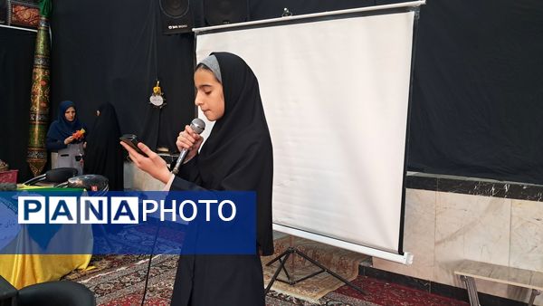 جشن نیمه شعبان در دبیرستان حضرت زینب (س)