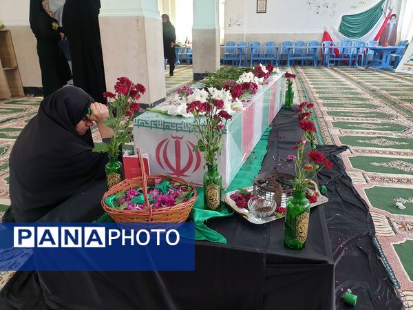 مراسم تشییع پیکر شهید گمنام در مدرسه علامه طباطبایی منطقه پردیس