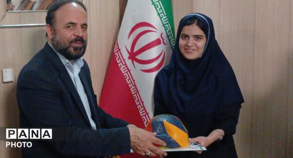 دومین جلسه هم‌اندیشی دانش‌آموزان فعال هنری و رسانه‌ای استان البرز 