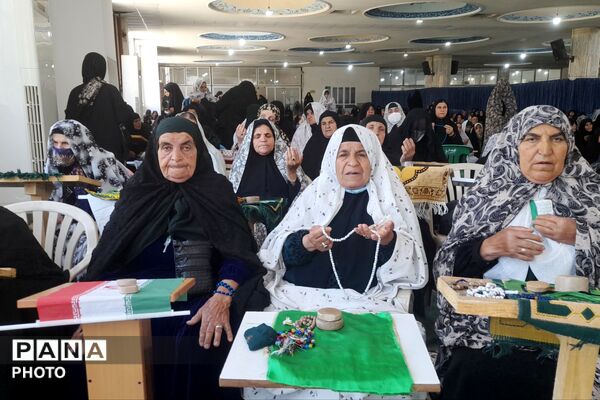 حال‌وهوای معنوی لردگان در جمعه‌ای که با یاد امام شهید و شهدای میناب روشن شد