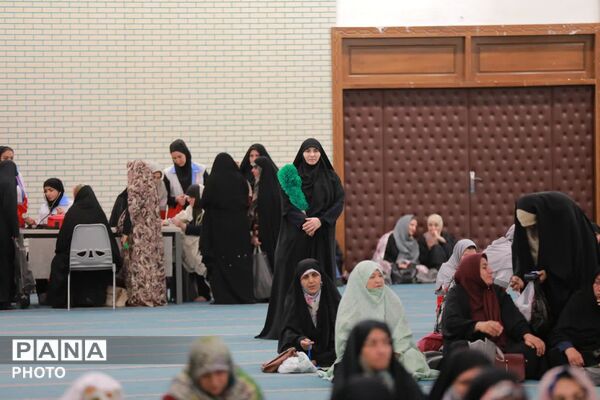 نماز جمعه ساوجبلاغ؛ تجلی معنویت، بصیرت و وحدت