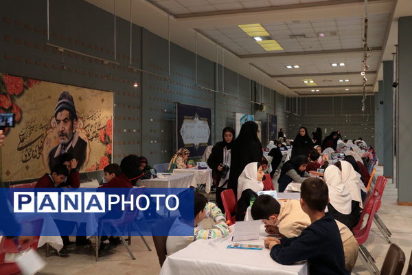 جشنواره علمی و ادبی شهریارخوانی دانش‌آموزی در تبریز