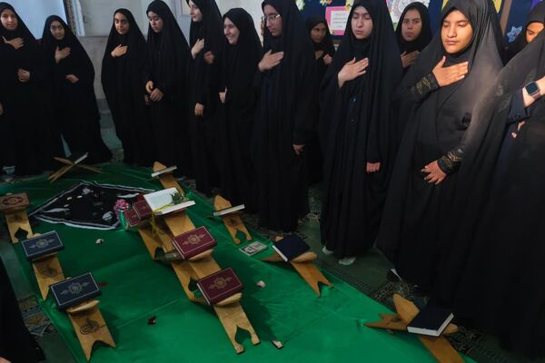  محفل انس با قرآن در ایام فاطمیه 