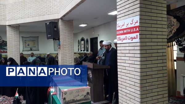 دانش‌آموزان هنرستان فاطمیه از شهید گمنام استقبال کردند