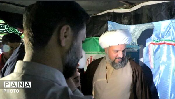 برپایی ایستگاه سواد رسانه در فهرج همزمان با اجتماع شبانه مردمی