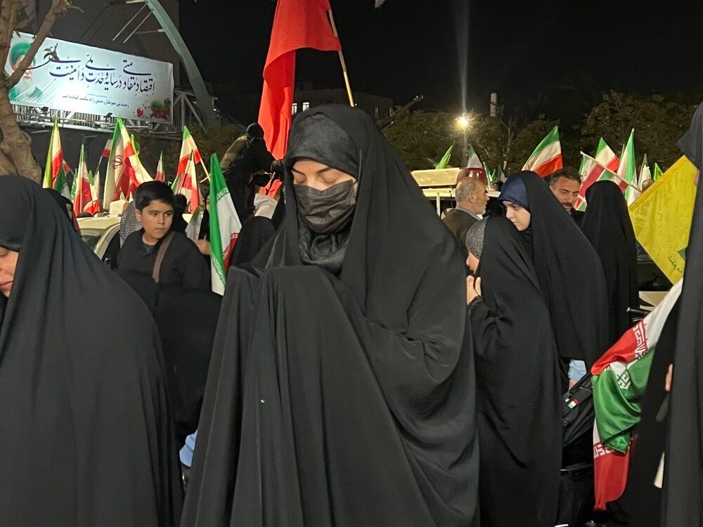 اقامه نماز استغاثه به درگاه الهی در کرج