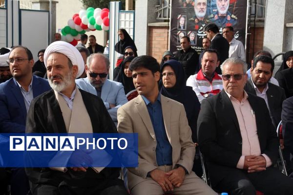 آیین نواختن زنگ آغاز سال تحصیلی در سمنان