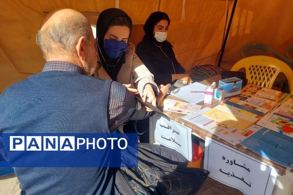 رونمایی از  تابلو «سه‌رنگ عشق» تا خدمت‌رسانی بی‌وقفه به مردم