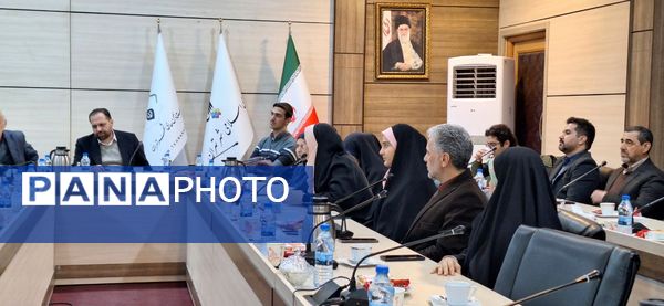 گردهمایی نویسندگان موسسه رهنمای اهل قلم