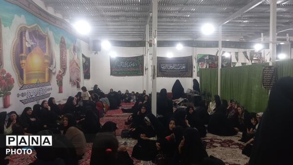 اجتماع عاشقان حسینی در شب اربعین در حسینیه امام رضا(ع)