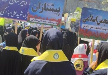 برگزاری راهپیمایی باشکوه روز قدس با همکاری مردم و دانش‌آموزان بردسکن