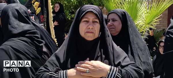 عزاداری عاشورای حسینی در گلزار شهدای گچساران 