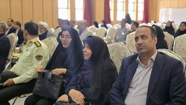  مراسم کلنگ‌زنی همزمان دو پروژه آموزشی در ناحیه چهار اصفهان