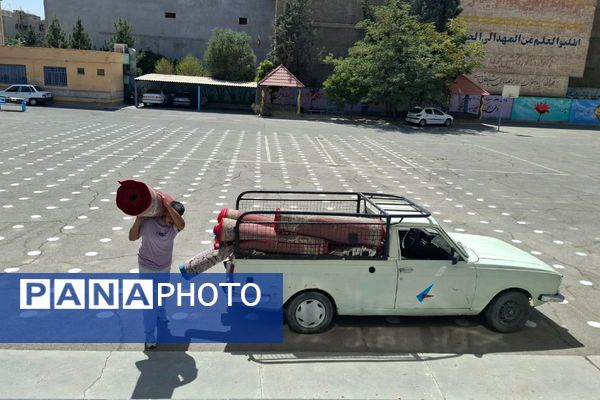 غبارروبی نماز‌خانه‌های مدارس شهرستان ملارد در آستانه آغاز سال تحصیلی 