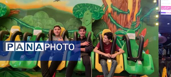 اردوی تفریحی دانش‌آموزان تیزهوشان نوشاد به مجتمع تجاری خلیج فارس