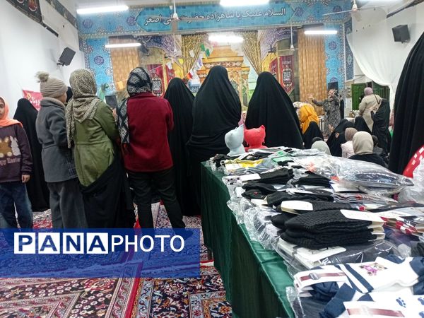 بازارچه محصولات خانگی در شهرستان خلیل آباد 