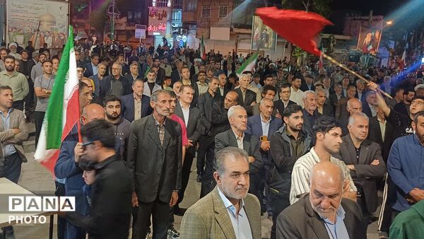 اقتدار حضور مردم کوهدشت در اجتماع شبانه