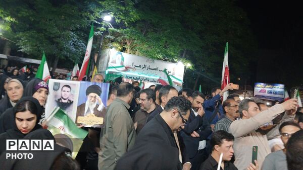 خرم آباد در عید غدیر صحنه‌ای باشکوه از وحدت و ولایتمداری خلق کرد