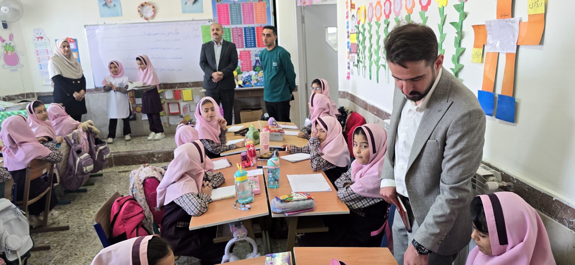 بازدید میدانی رئیس ستاد شاهد استان از دبستان شاهد شهدای دانش‌آموز کردکوی