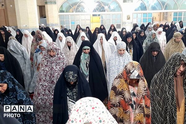 مصلی شهر میزبان اجتماع پرشور نمازگزاران شهرستان ورامین