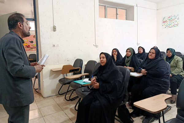 گردهمایی سرگروه‌های پرورشی و تفکر و سبک زندگی در ناحیه ۴ شیراز 