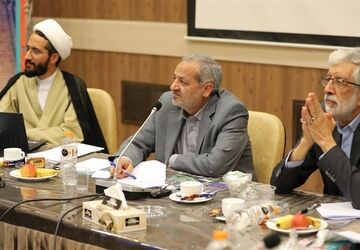 سی‌وچهارمین نشست ‌هیات امنای‌ سازمان پژوهش و برنامه‌ریزی آموزشی در دارالفنون برگزار شد