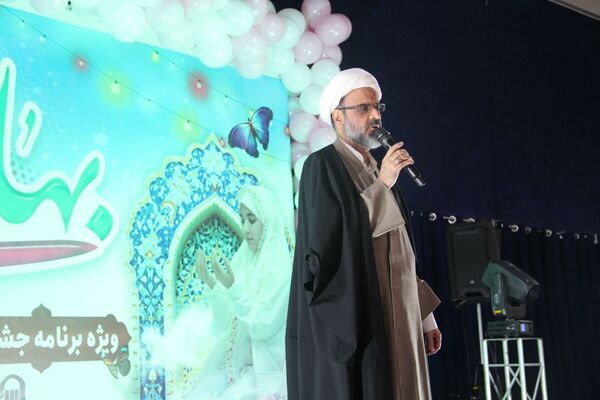 آغاز فصل بندگی در فضای شور و معنویت
