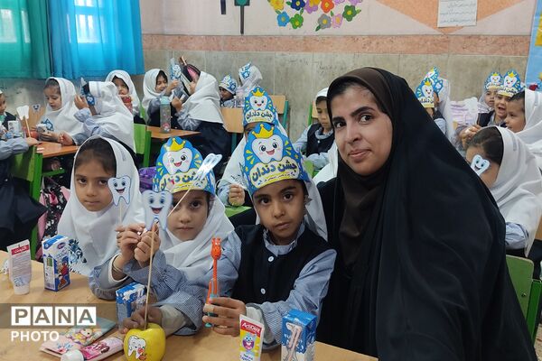 جشن دندان شش برای دانش‌آموزان کلاس اولی