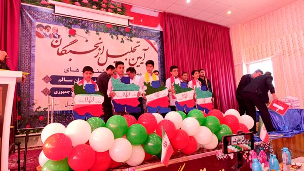 تجلیل از نخبگان فرهنگی و قرآنی شهرستان خلیل‌آباد